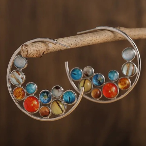 NWT! Silver Tone Hoop Pierced Earrings Cradling a Mass of Planets! - Picture 2 of 5